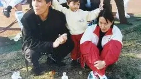 传奇教练埃斯特旺：无畏脚趾骨折，毅然带伤出战展现铁血精神